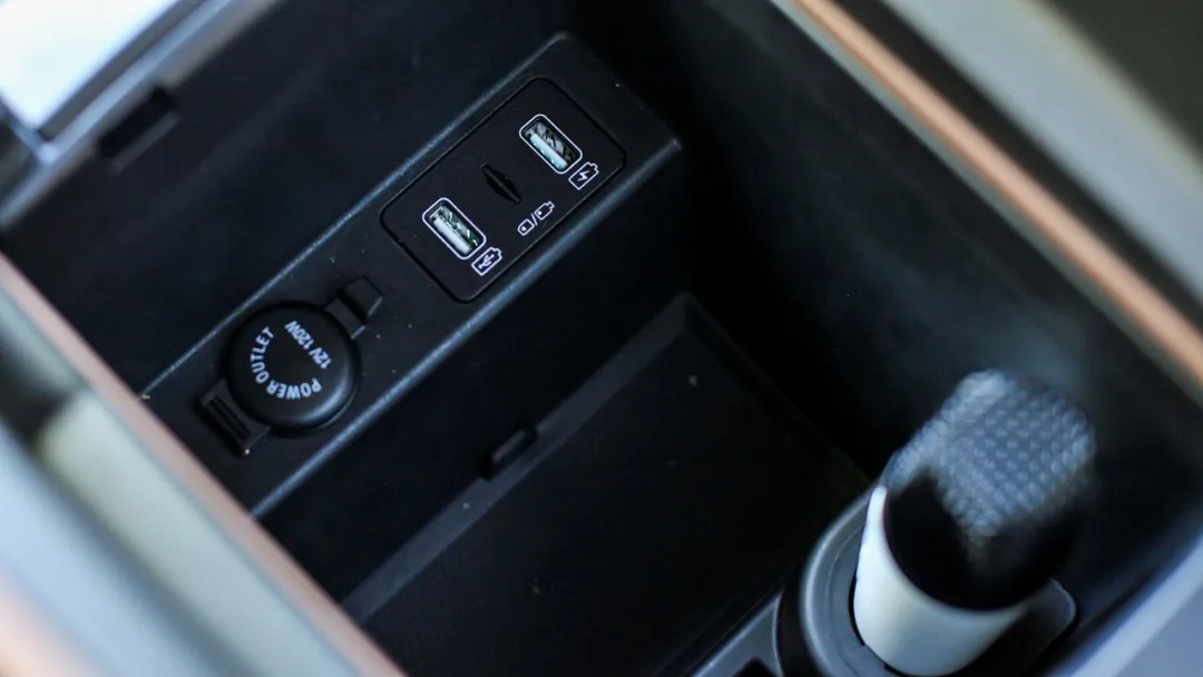 比亚迪唐|还买超跑?深度体验新款比亚迪唐,豪华感丝毫不输BBA