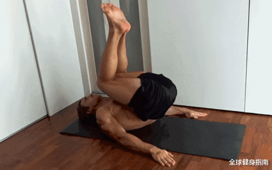 制服▲千万不要去掀女生的JK制服!你会后悔的!