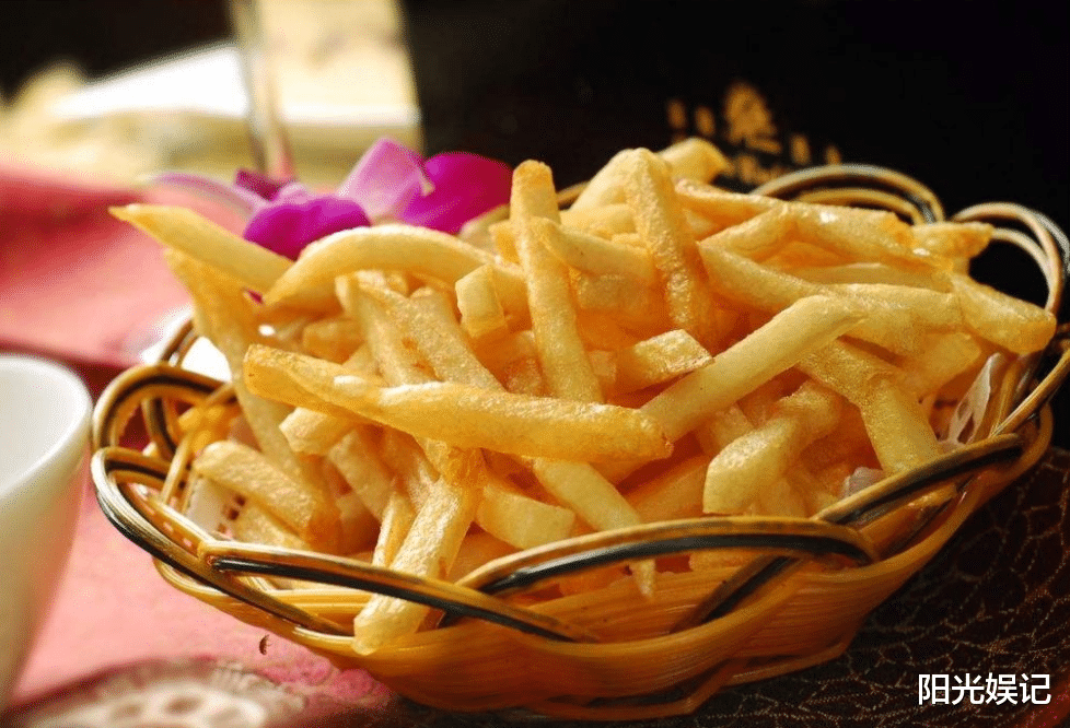 「薯条」自制薯条，直接冷冻还是先焯水？很多人搞错，难怪不酥脆，还油腻