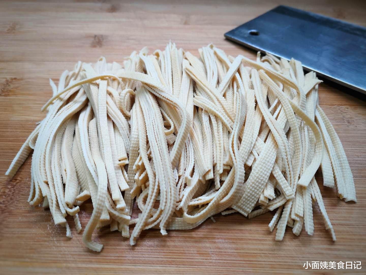 苋菜|这菜可真是“一宝”，夏天吃最好，补血养血，女人老人吃最好！