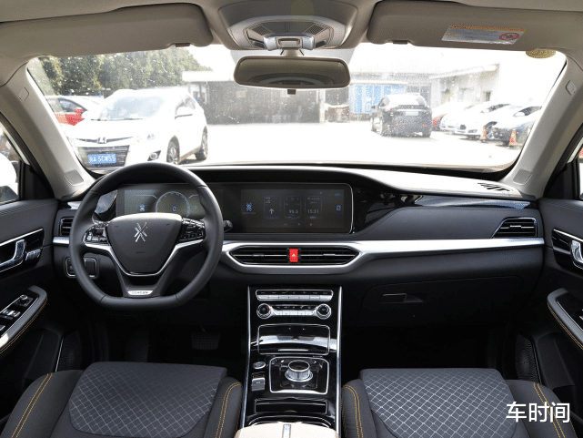 SUV|不足6万就有163马力,四轮独悬+CVT,比哈弗H6漂亮10倍