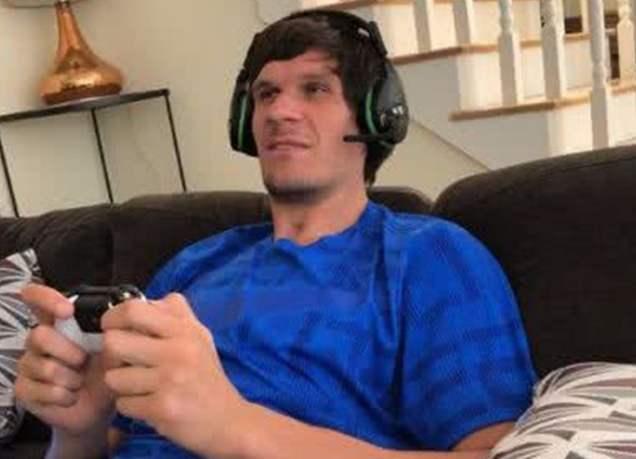 老虎：普通人和球星的身体差距！姚明把犀牛变成“狗”，奥尼尔比老虎壮