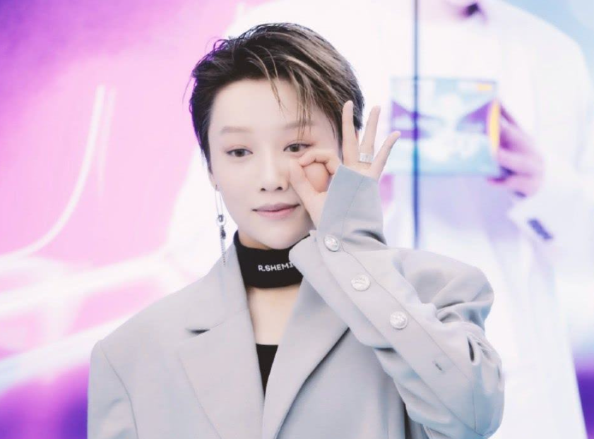 「刘雨昕」《青春有你2》刘雨昕popping炸全场！场面秒变演唱会！