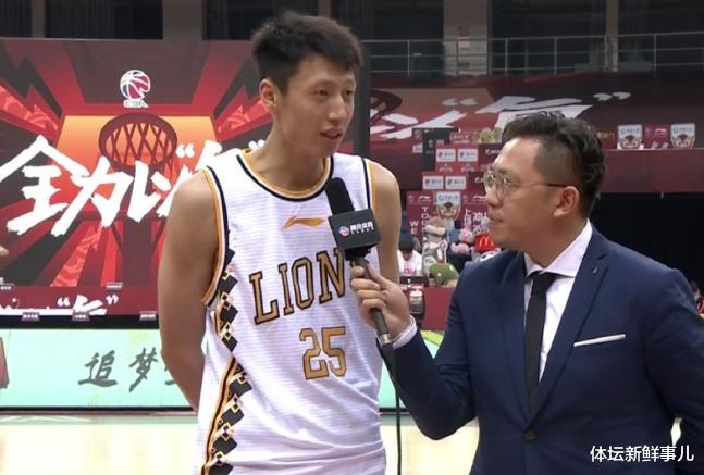 林书豪■耻辱惨败后,解立彬送了林书豪7个字,听听李春江 王猛 霍楠怎么说