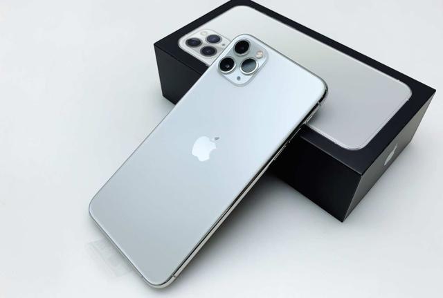 「小米科技」全球性能最强劲的五款手机，你的手机有上榜了吗？