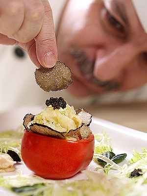 松露|西班牙人的困惑:我们的绝顶美味一斤上千块,你们怎么用它喂猪