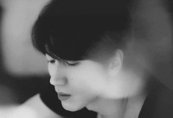 「言承旭」言承旭剪断长发如“整容”，帅出新高认不出，早这样就火了