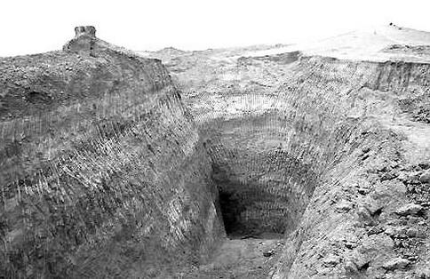 秦始皇帝陵|盗200多个古墓身价5亿的“盗墓祖师”,临终前喊:秦始皇陵入口