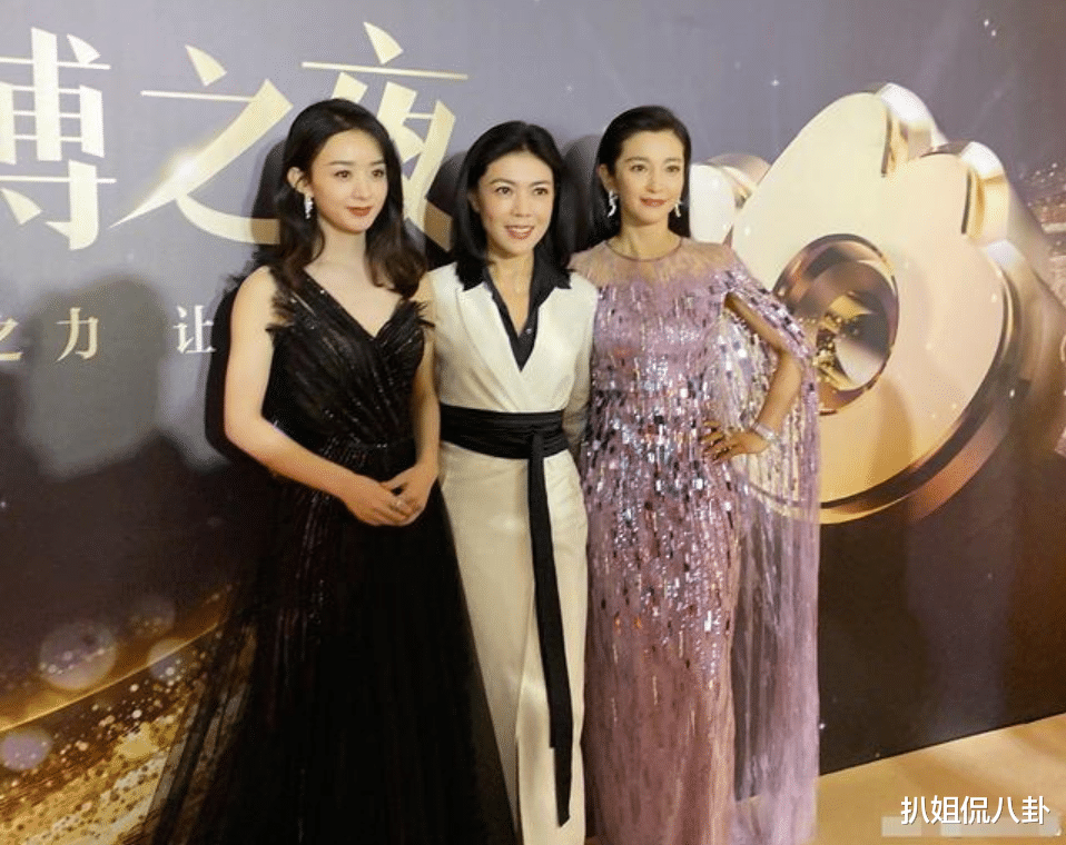 李冰冰|赵丽颖为什么又不离开李冰冰了？从这几张图就能知道真相！娱乐圈太现实！