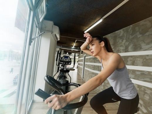 「碳水化合物」衣服怎么穿都只能穿XL？你该知道如何减去皮下脂肪！