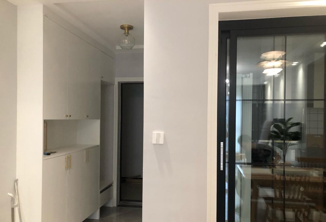 |晒晒即将要入住的新房,不做电视墙非常喜欢,整个空间很简约!