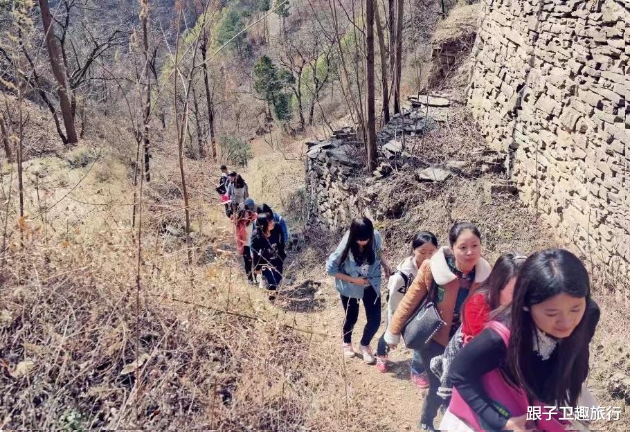 「古镇」秦岭凤凰古镇，深山里偶遇善良的阿姨，吃饭给钱她竟然不收