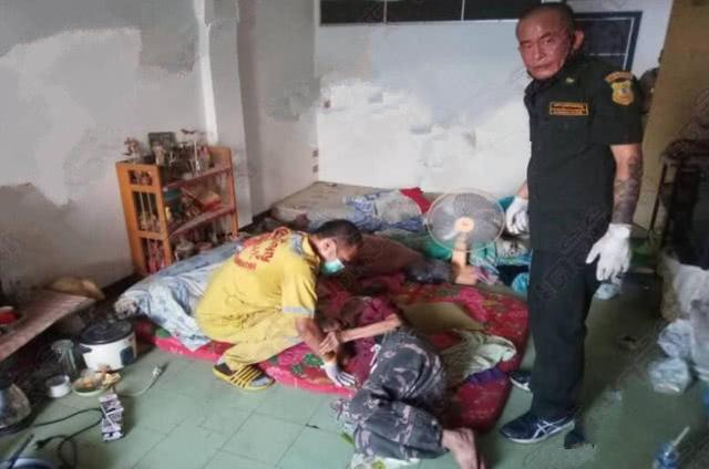 「标题党」8旬老妇与儿子尸体共处3天不知其死亡,直到房东闻到异味才发现