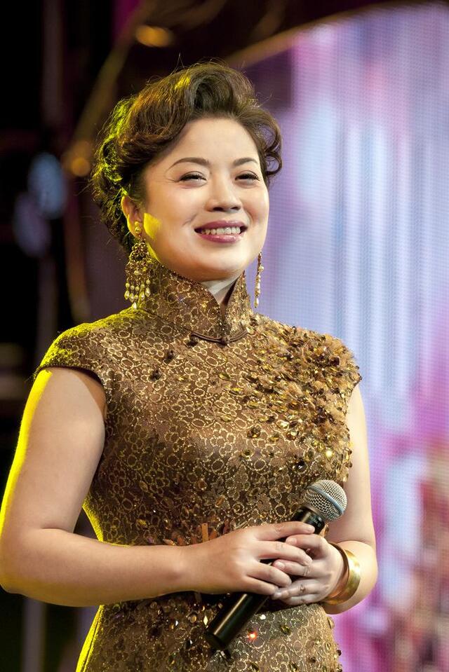 春晚|她是国家一级演员，连登25年春晚，52岁无儿无女，为何无人敢娶