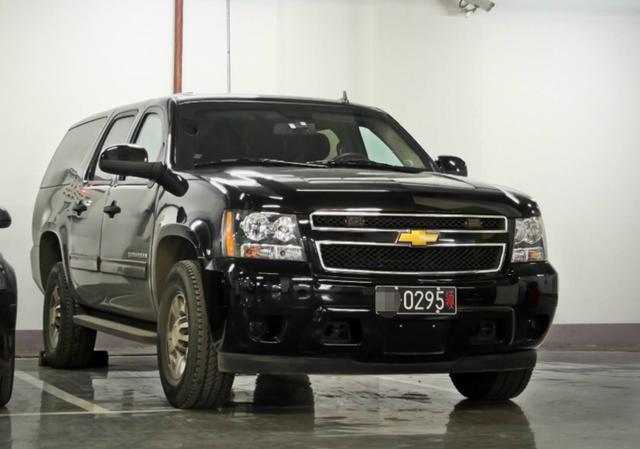 丰田普拉多|丰田霸道违规停路边，为啥不贴罚单？交警：不是不贴，是真不敢