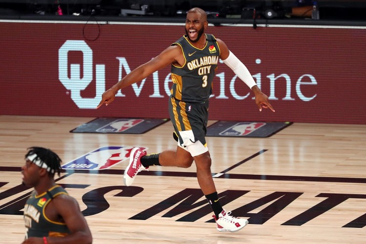 克里斯·保罗|年薪4000万！35岁再被8支球队争抢，真不愧是詹姆斯一生挚友