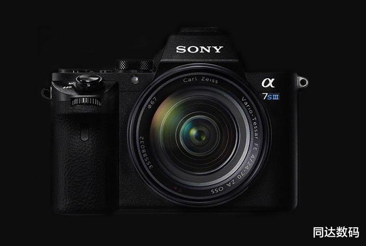 索尼|佳能 EOS R5 8K与索尼 A7S III 4K视频拍片对决