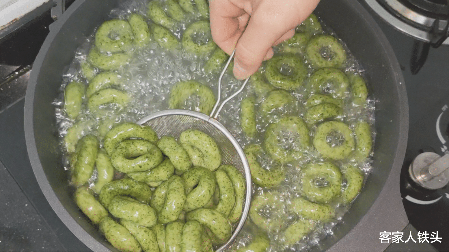 『香菇』客家算盘子，教你一个新吃法，美味又养气血，一口一个吃着真解馋