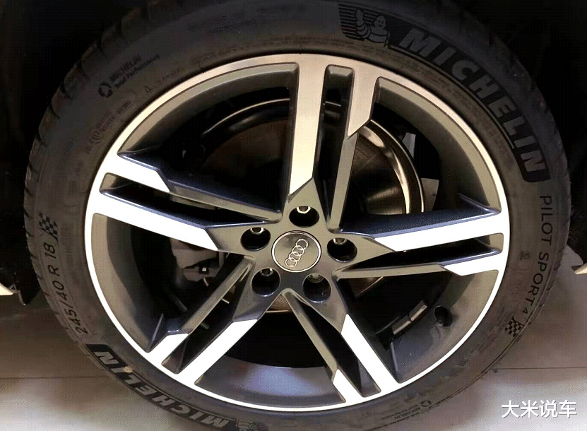 奥迪A4L|实拍：奥迪A4L犀利运动，上市不足8个月，优惠“跳水”厉害