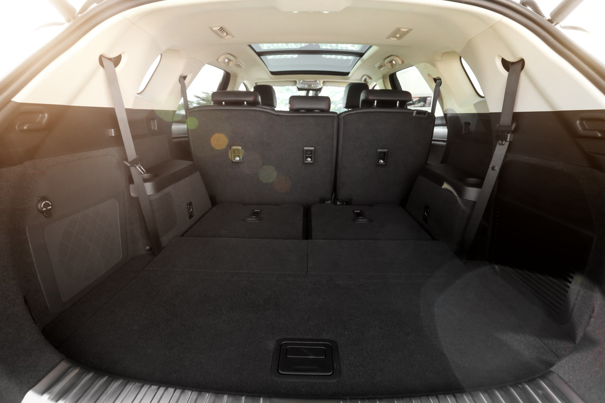 动力|又一款suv被捧红了,比汉兰达霸气,高速从未见飘,12.99w起