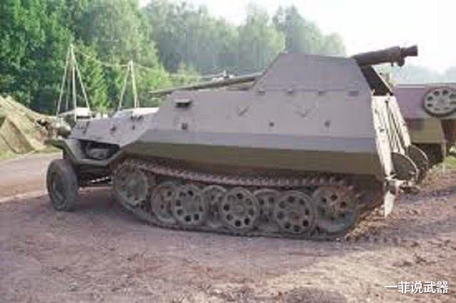 装甲车▲若500万丧尸来袭,下面装甲车4选1,网友:青铜才选第4辆!