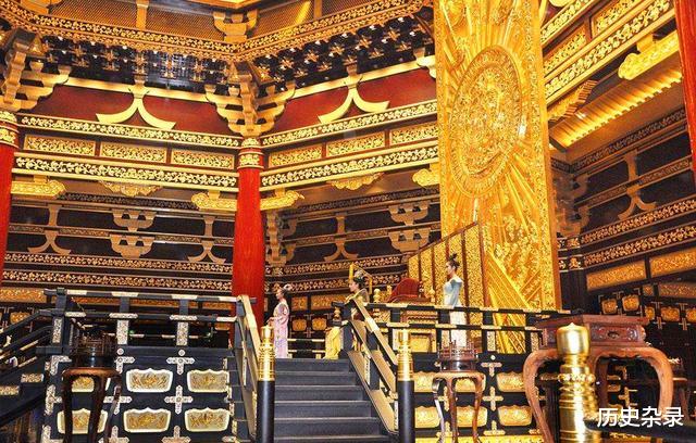 武则天|武则天醉酒后写下一诗，堪称大唐最狂之作，结果男人们只看第一句