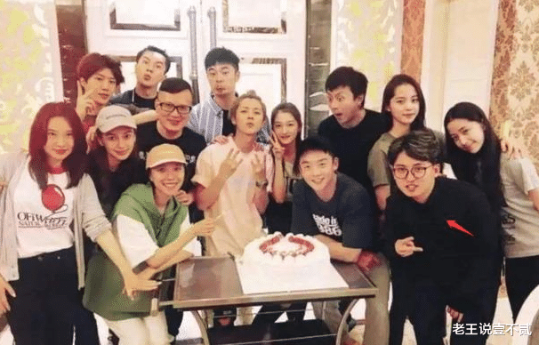 奔跑吧兄弟|跑男导演和成员关系如何？其实在第二期和第九期中，就已说明一切