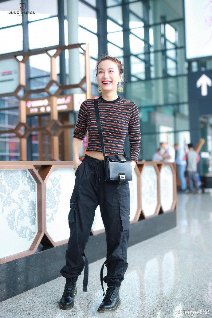 阔腿裤|吴昕终于留对发型，高领毛衣配阔腿裤时髦洋气，狗啃式短发太减龄