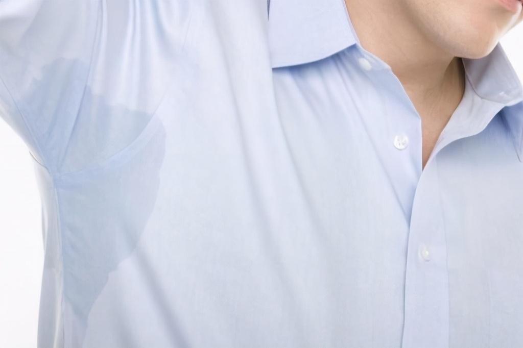 肝癌|56岁男子不沾烟酒，查出肝癌，医生：身上若有\1红2臭\，早检查