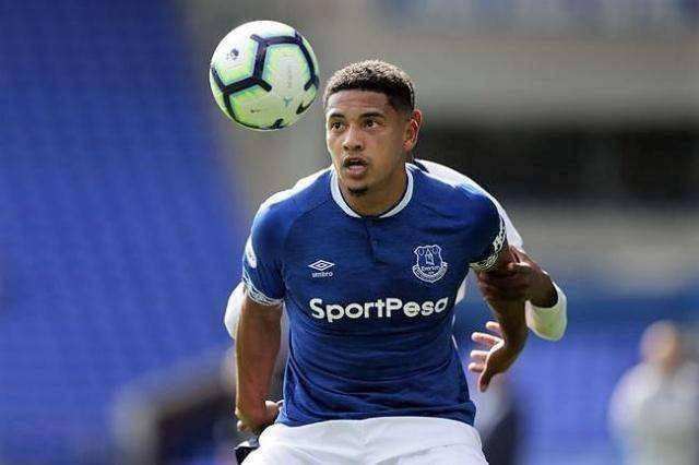 广州恒大|深夜官宣！前英超新星正式获得国足资格，成广州恒大本土第一中卫