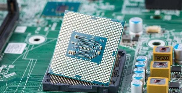 苹果|国内四大巨头力挺华为！特朗普没想到，任正非又迎来“芯”希望！