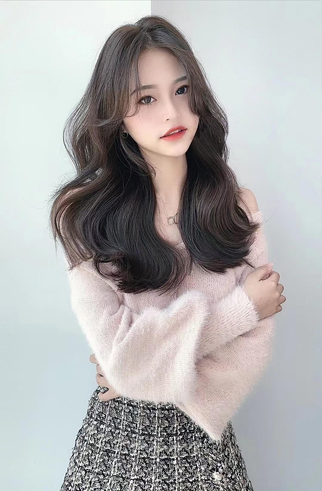 瘦脸|今冬新时尚发型20款，不论长短都很美，立体瘦脸好打理