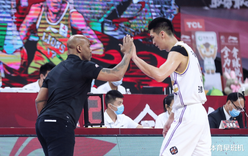 北控男篮■从联盟倒数第一到正数第三，马布里是如何推着弃将“拼凑”的北控前进的