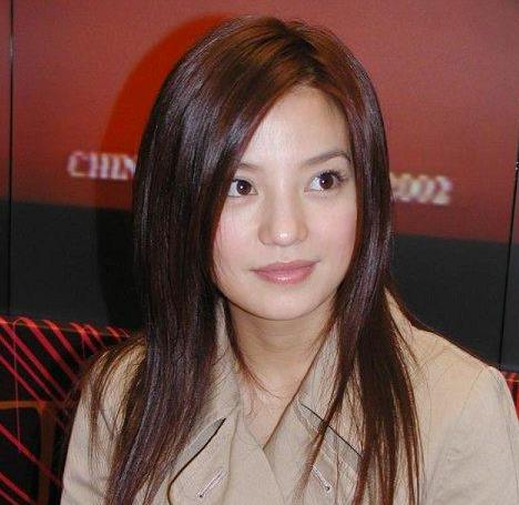 黄晓明|赵薇不再隐瞒,彻底扯下黄晓明的遮羞布,难怪杨颖婚后判若两人