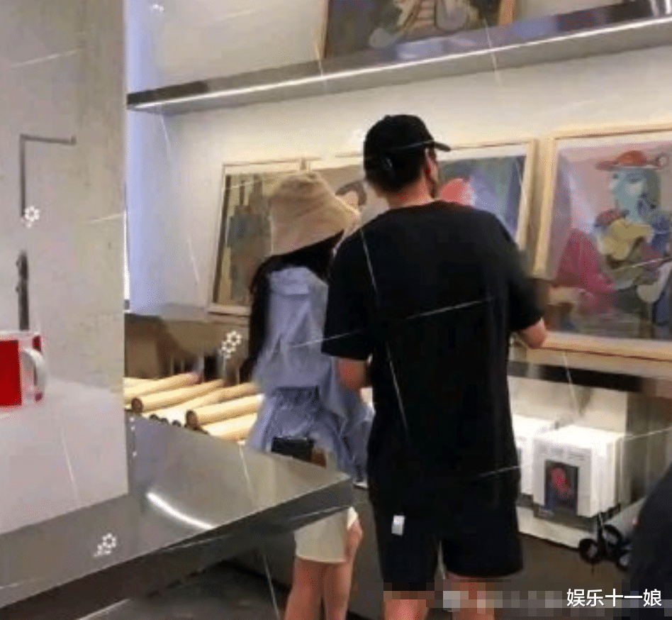 杨幂|刚曝和魏大勋同居试婚，杨幂深夜再被拍？看清身边男性：毁三观！