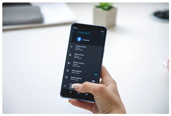 |全球闻名的搞机论坛，发布了一台最烂的「电子垃圾」