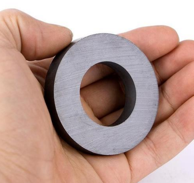 @为何不见“磁铜”和“磁铝”,磁铁究竟是如何形成的?