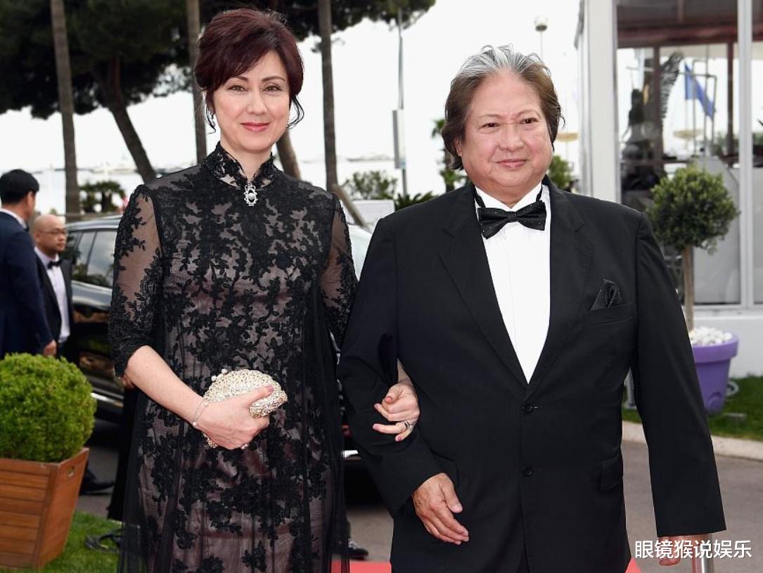 洪金宝|洪金宝前妻为孙子庆生，独居29年不婚，颜值不输高丽虹