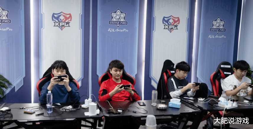 「estar」eStar终于沉不住气,官宣T将军猫神坐镇俱乐部,粉丝可以放心了