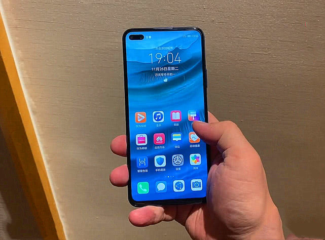 华为荣耀■荣耀V30Pro逐渐完成逆袭：华为Mate30 5G落下风，后悔买早了