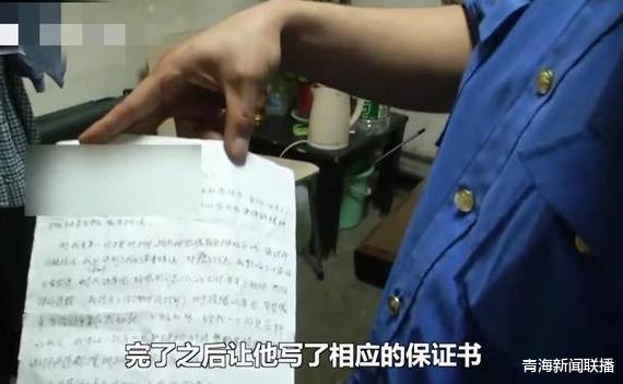 『蕉岭』摊贩给城管下跪？男子占道经营被城管扣下，下一秒却直接跪倒在地