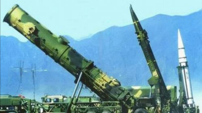 东风-41弹道导弹|美国专家表示东风41确实很强，但中国不敢发射，这是为何？
