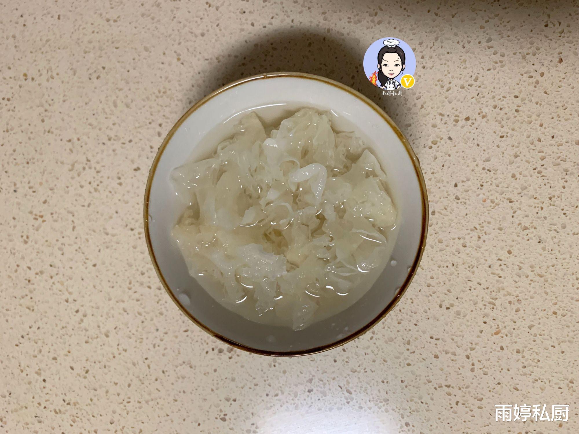 银耳|它被人称“女人汤”，经常喝，皮肤光滑气色好，即使50岁也似少女
