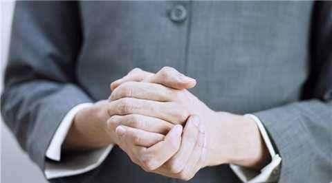 「糖尿病」身体血糖偏高，看手也能知道，若频繁出现4个表现，多半就是了