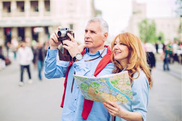 德国@德国人来中国旅游，刚出机场就直呼：我们被电视里的中国骗了