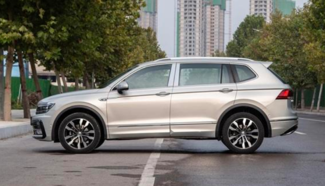 「丰田汉兰达」销量超汉兰达，还便宜6万多，B级SUV就看它，配2.0T性价比高