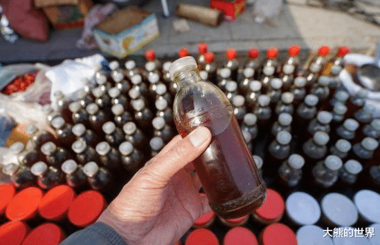 「芝麻」刚知道，街头现磨芝麻油几乎都是勾兑的，用障眼法隐藏“猫腻”！