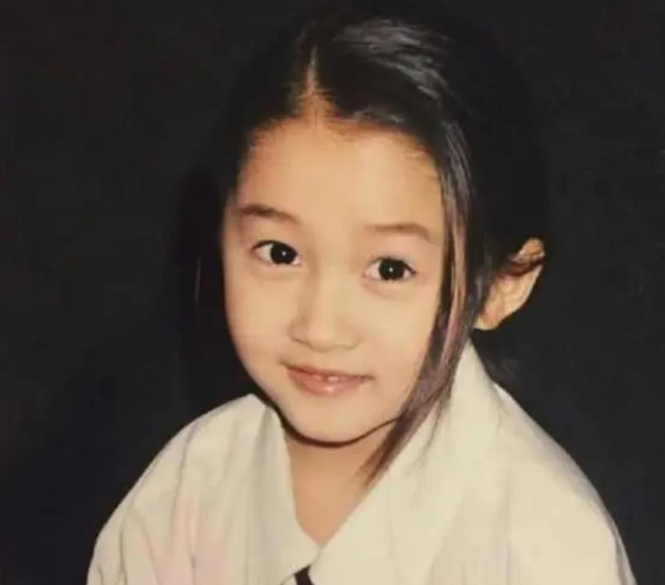 【姐姐】有种“不公平遗传”叫关晓彤家，上帝吻了妹妹的脸，却把姐姐关晓珊遗忘了！