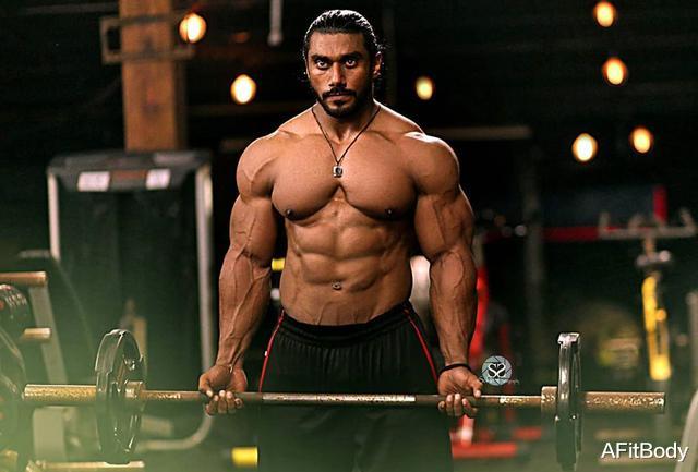 男神▲出生于印度棚户区,到万人敬仰的肌肉男神,再到电影明星,励志