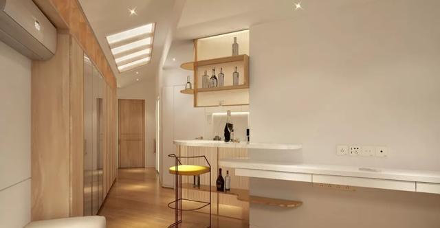 《爱5》胡一菲廉价买毛坯房，入门竟是跑道？话说这么奇葩咋装？